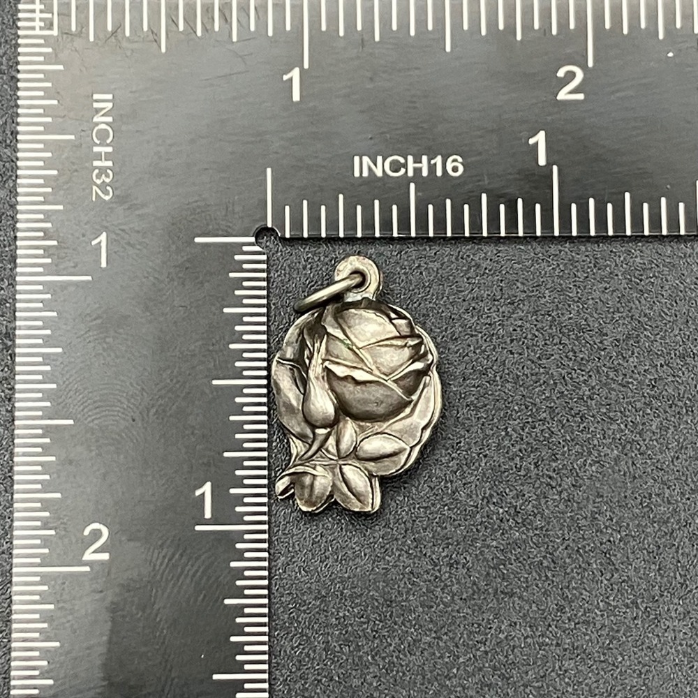 Vintage Miraculous Medal Slider Pendant Rose Virgin Mary Silver Tone Religious - Picture 8 of 9